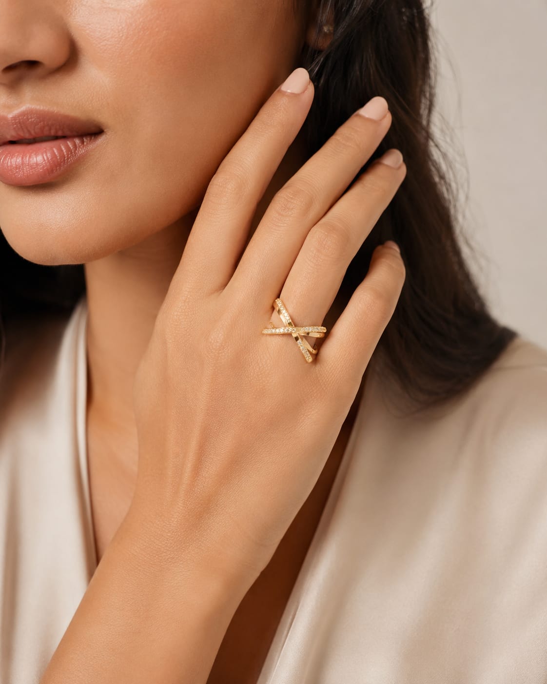 The Astra Criss-Cross Ring (Elegant & Celestial)
