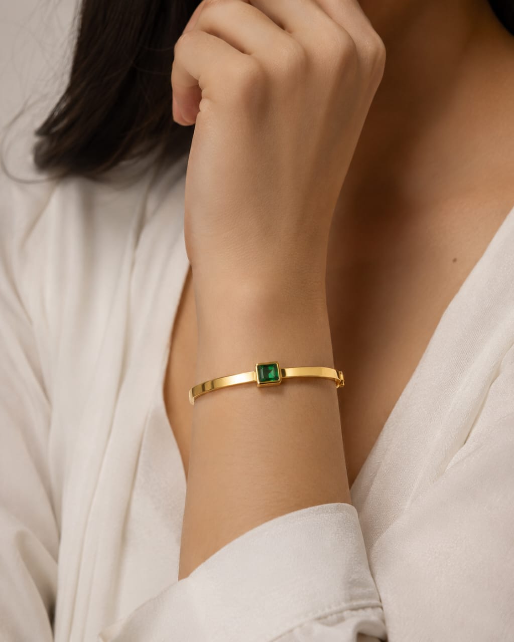 Luxury Gold Plated Emerald Green Bracelet for Women | Anti-Tarnish